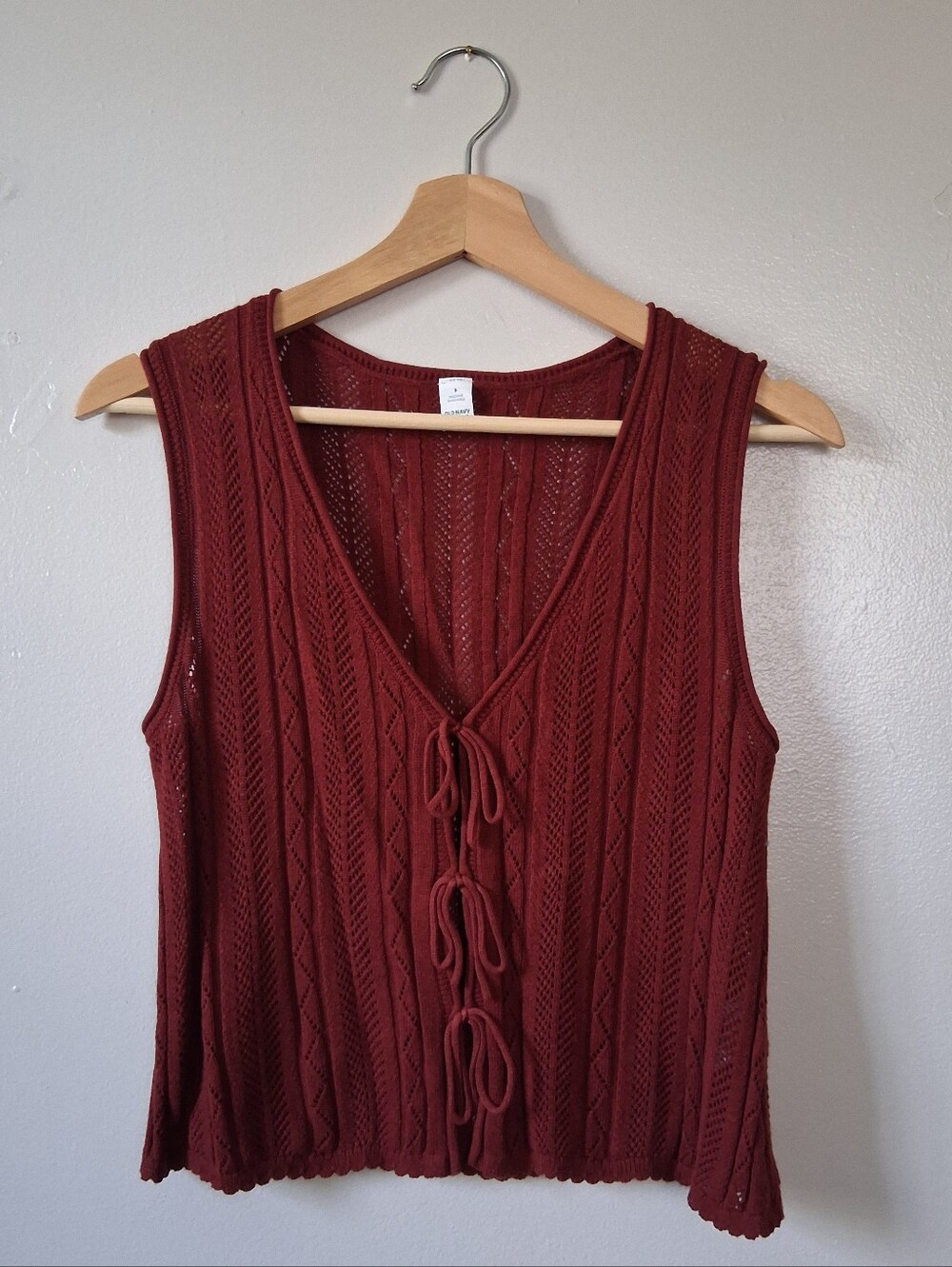 Old Navy Pointelle Top With Ties On The Front